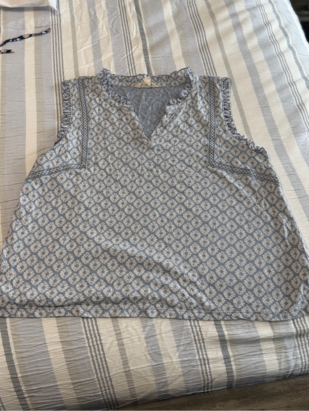 Lucky Brand Blue and White Sleeveless V-Neck Printed Top